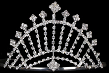 высокая серебристая диадема (тиара, корона) необычной формы, фото, цена