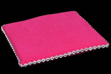 заказать розовую подушку для диадем с серебристой отделкой