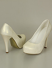 обувь на свадьбу в греческом стиле, туфли цвета шампанского на скрытой платформе и высоком каблуке