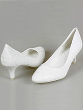 свадебная обувь, белые туфли для невесты на невысоком каблуке