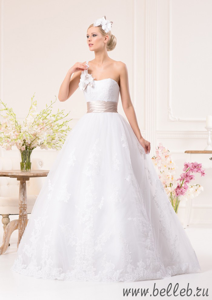 Свадебное платье Жан Стин S704