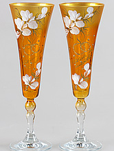 бокалы на свадьбу для молодоженов в форме конуса с цветочным рисунком, фото