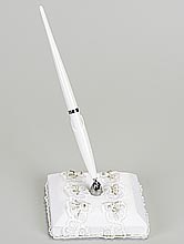 ручка на кружевной подставке белого цвета с серебристой вышивкой, фото, каталог, цены, 2018, интернет-магазин